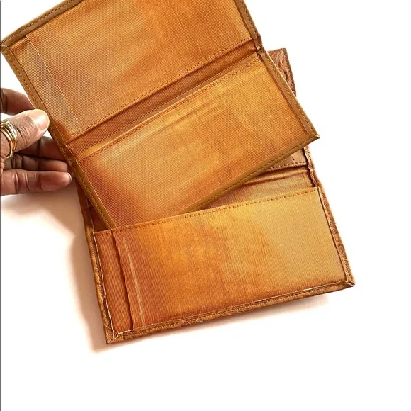 Vintage Women’s Light Brown Embossed Floral Genuine Leather Wallet - Picture 7 of 8